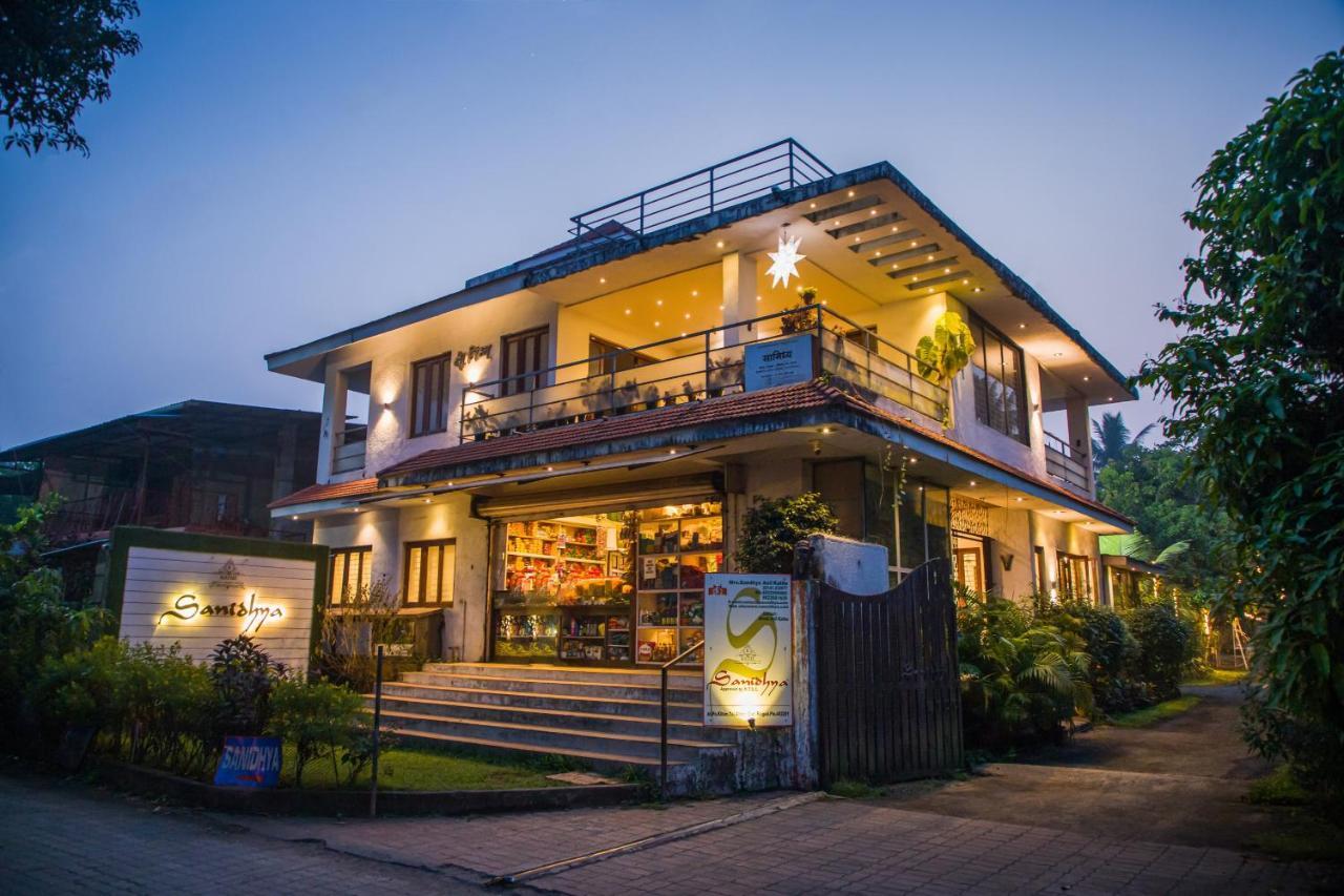 Sanidhya Beach Resort Alībāg Ngoại thất bức ảnh