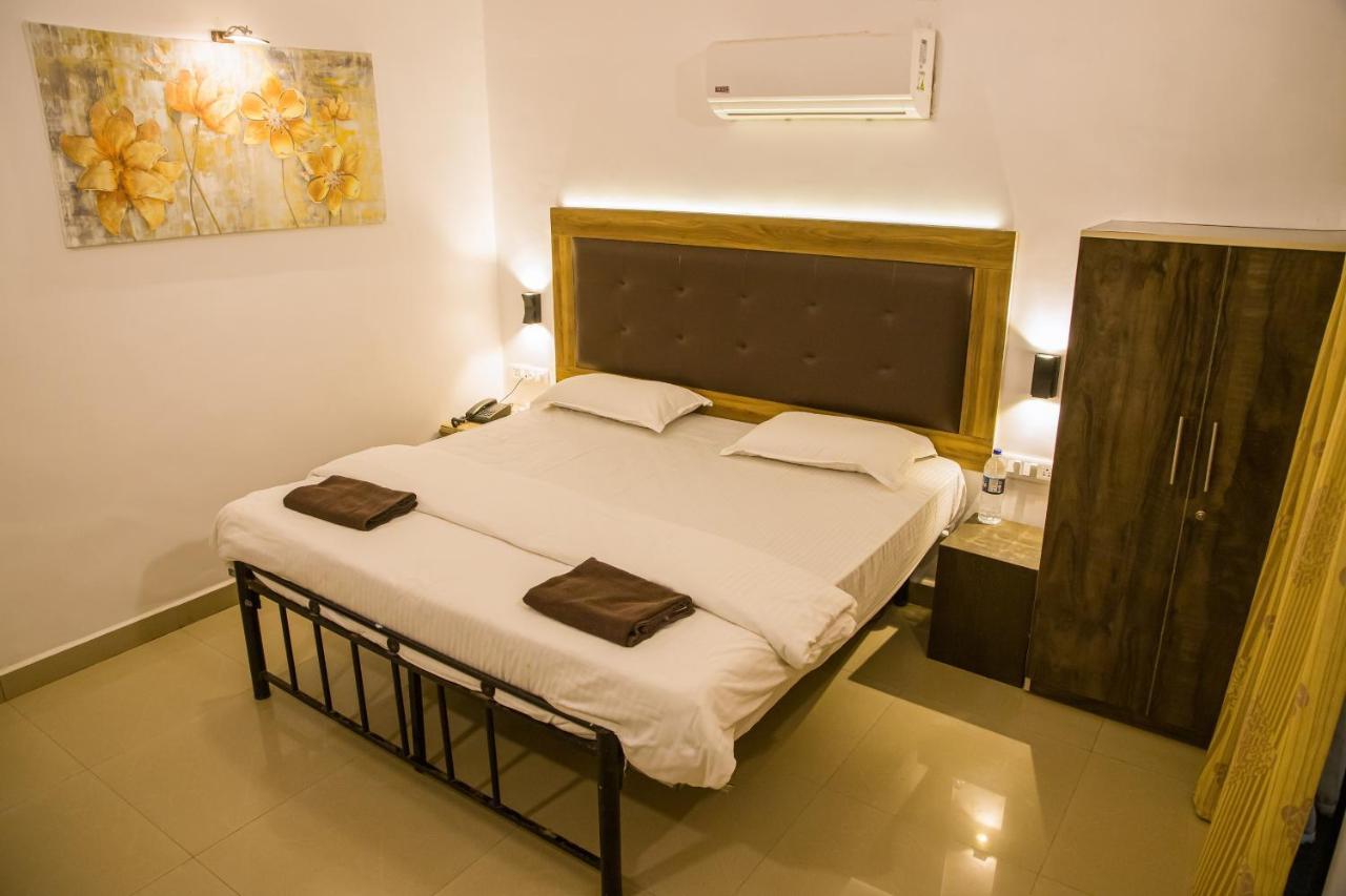 Sanidhya Beach Resort Alībāg Ngoại thất bức ảnh