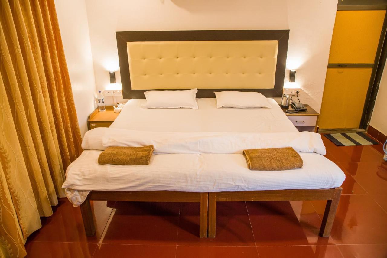 Sanidhya Beach Resort Alībāg Ngoại thất bức ảnh