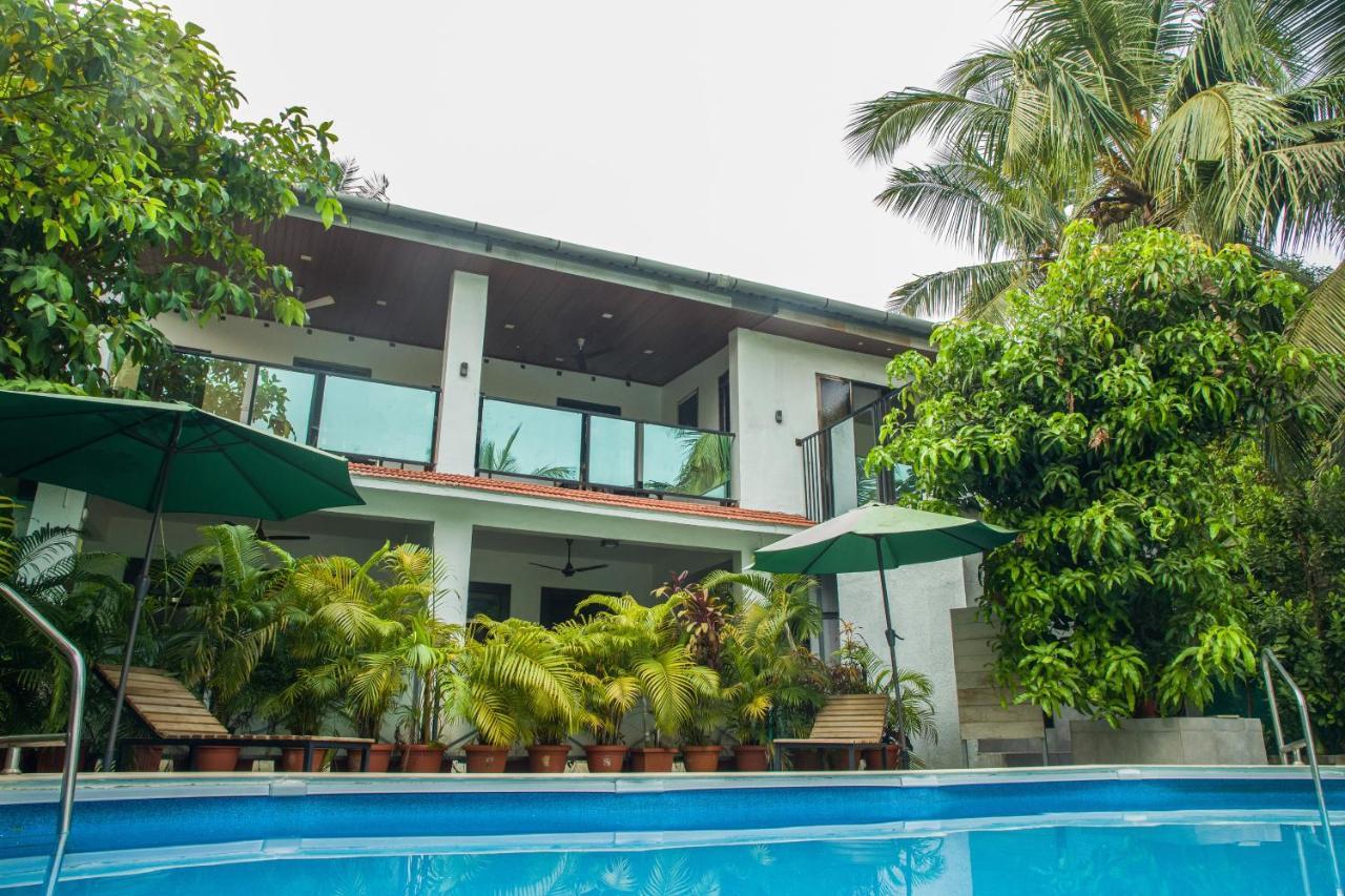 Sanidhya Beach Resort Alībāg Ngoại thất bức ảnh