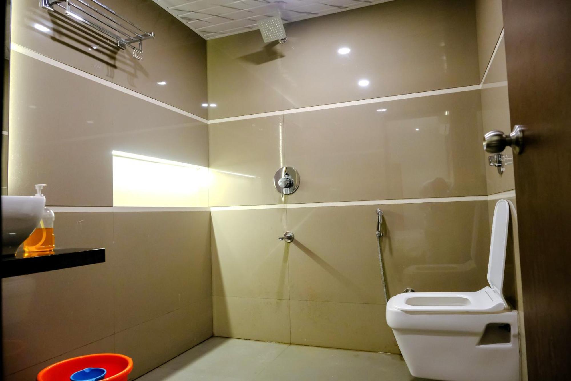 Sanidhya Beach Resort Alībāg Ngoại thất bức ảnh
